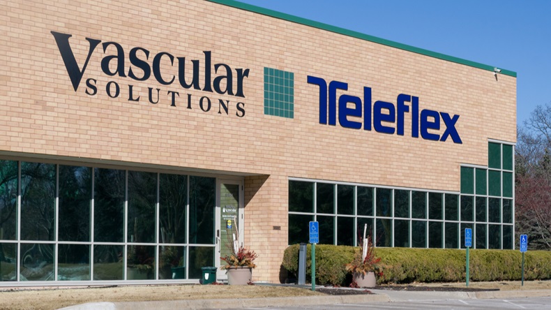 MAPLE GROVE, MN/USA - MARCH 17, 2018: Teleflex and Vascular Solutions corporate building. Teleflex is a provider of specialty medical devices for a range of procedures in critical care and surgery. - Image 
